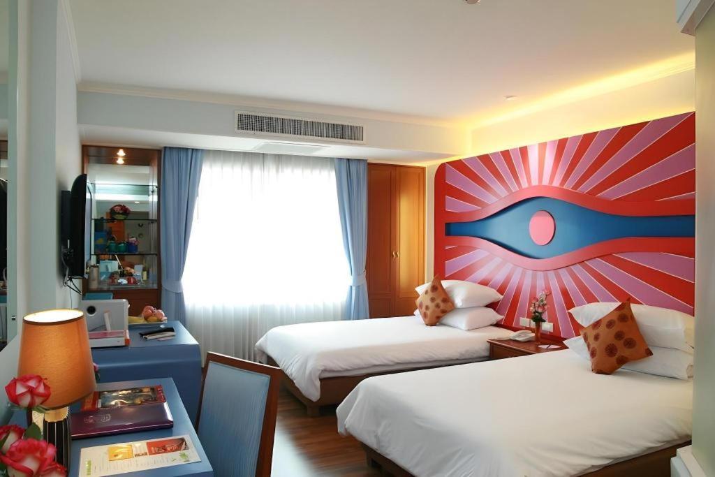 Hip Hotel Bangkok Exterior foto