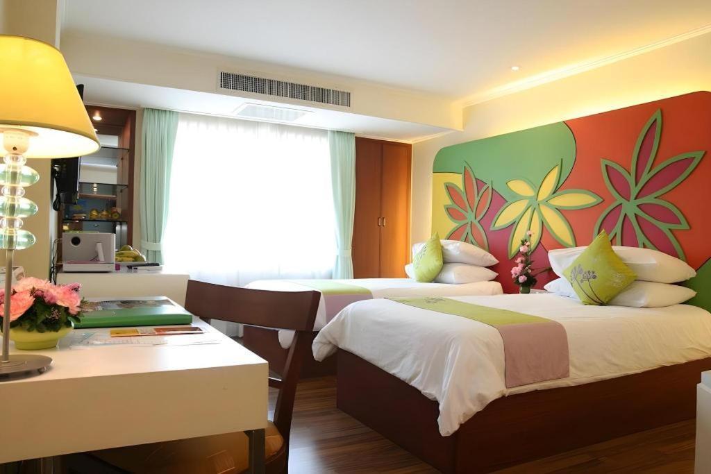 Hip Hotel Bangkok Exterior foto